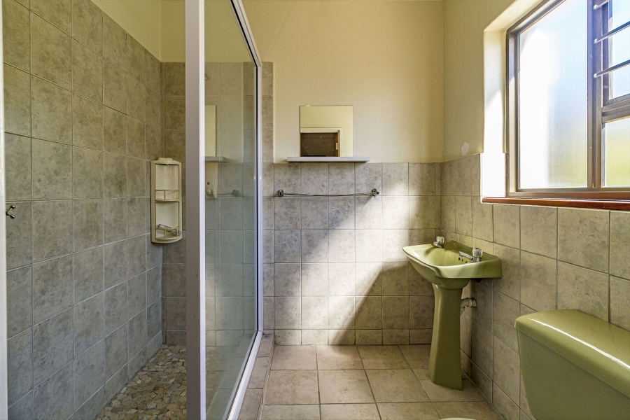 5 Bedroom Property for Sale in Lochnerhof Western Cape